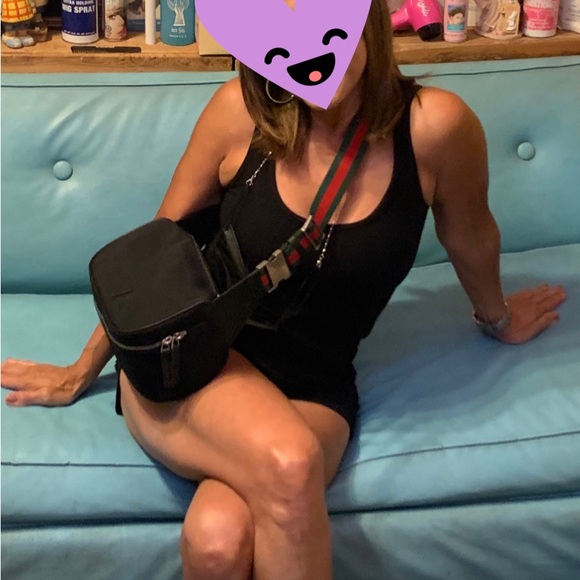 Gucci Unisex Belt Bag-Authentic - Picture 2 of 14